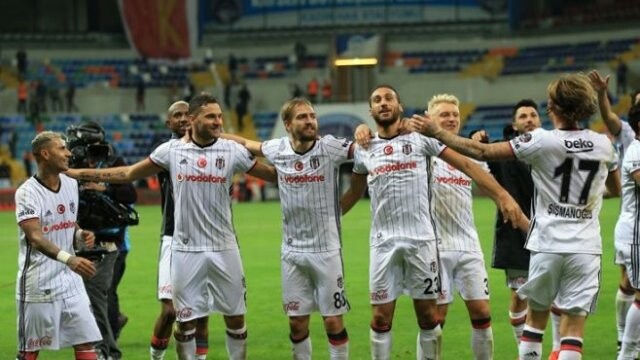 Beşiktaş&#039;ın resmi sitesinde Sarbi vakası