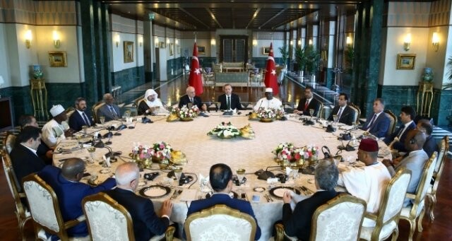 Cumhurbaşkanı Erdoğan, Meclis başkanlarıyla buluştu