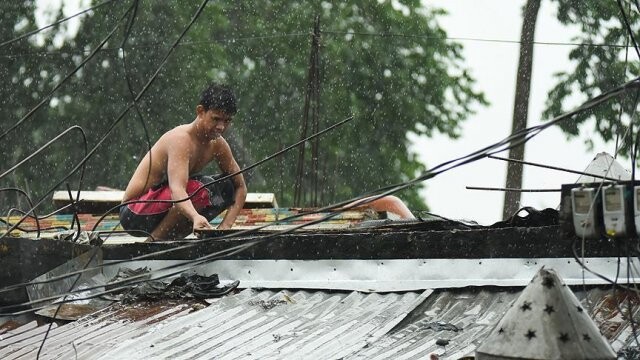 Filipinler&#039;de tayfun: 5 ölü