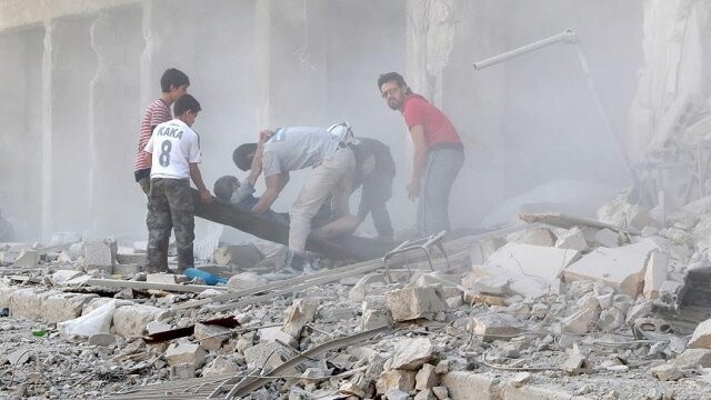 Halep&#039;in en büyük hastanesi bombalandı: Ölü ve yaralılar var