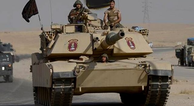 Irak ordusunda Şii flamaları dikkat çekti