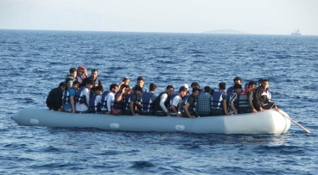 Mültecilerin arasına karışıp Yunanistan&#039;a kaçmak isterken böyle yakalandılar