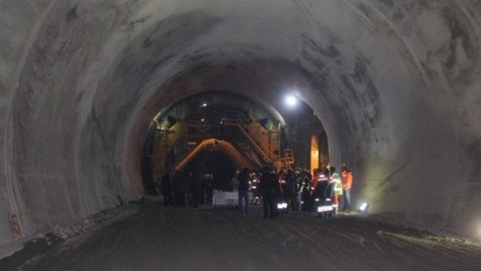 Türkiye’nin en uzun tünelinde 11 Kasım’da ışık görülecek