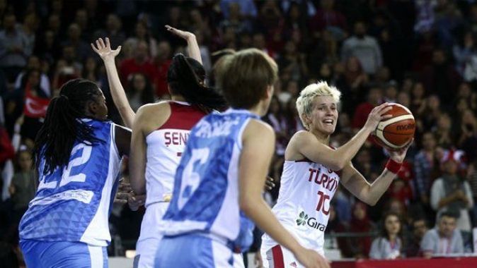 A Milli Kadın Basketbol Takımı Bosna&#039;yı uzatmada devirdi