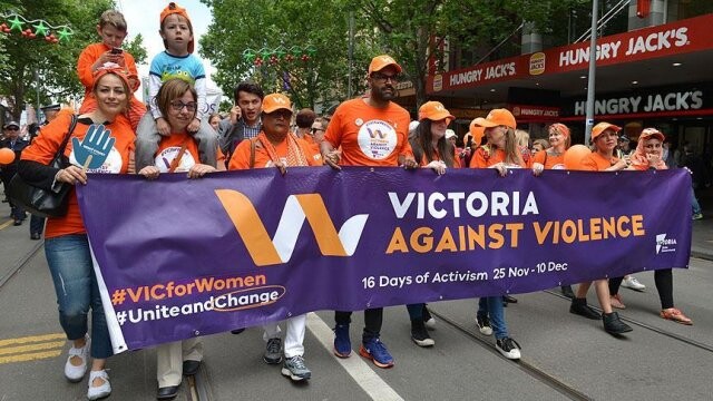 Avustralyalılar aile içi şiddete karşı yürüdü