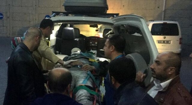 Bitlis&#039;te minibüs şarampole devrildi: 2 ölü, 13 yaralı