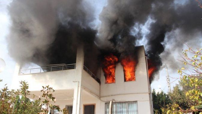 Bodrum’da ev yangını: 1 ölü, 3 yaralı
