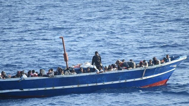 Bu yıl Akdeniz&#039;den Avrupa&#039;ya 345 bin sığınmacı ulaştı