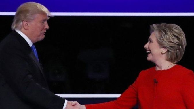 Clinton, Trump&#039;ı arayarak yenilgiyi kabul etti