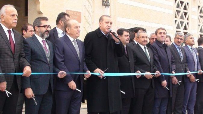 Erdoğan Sancaktepe’de cami açılışı gerçekleştirdi