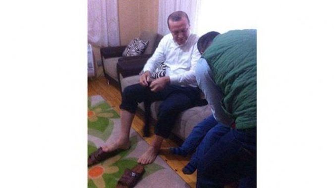 Erdoğan şehit ailesinin evinde abdest aldı