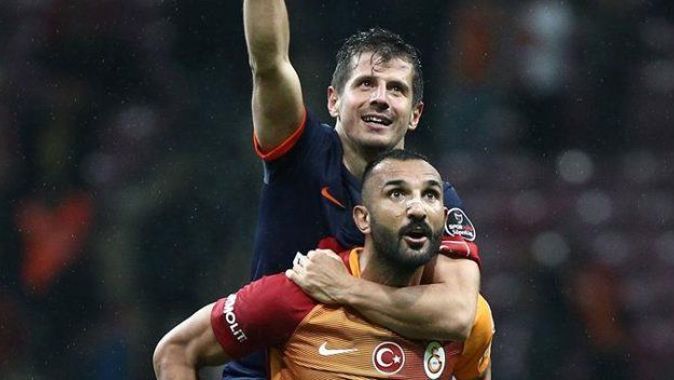Galatasaray&#039;ı eski oyuncuları vurdu