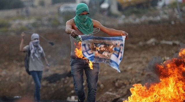 Hamas milletvekili: Ne olursa olsun, ezan susmayacak!