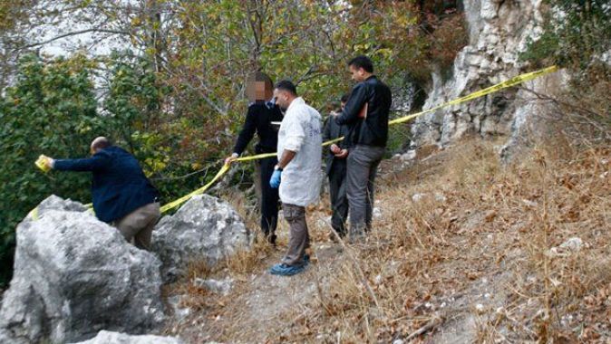 İzmir&#039;de ormanda yanmış ceset bulundu