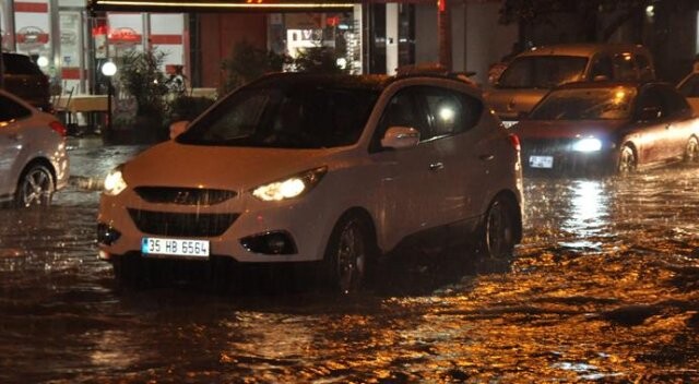 İzmirliler yağmura hazırlıksız yakalandı