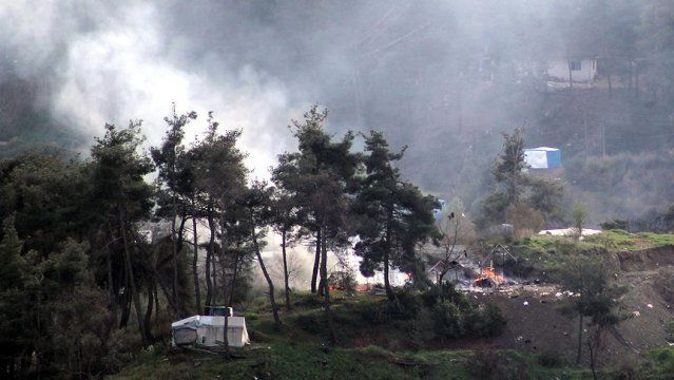 Katil Esad güçleri Türkmendağı ve Cebel Ekrad&#039;a saldırıyor