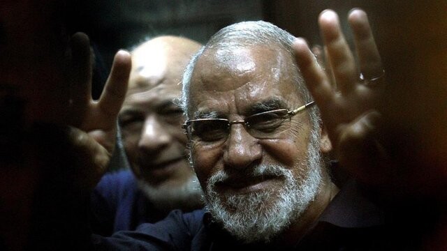 Mısır askeri mahkemesinden İhvan yöneticilerine hapis cezası