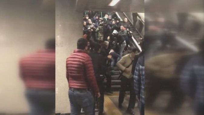 Napoli taraftarları Şirinevler metrosunu birbirine kattı