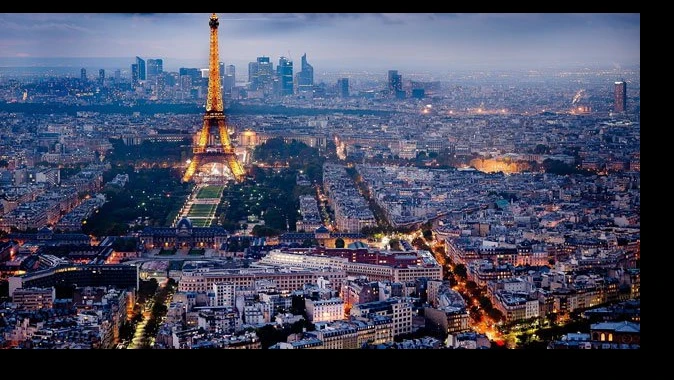 Paris&#039;te turizme terör darbesi