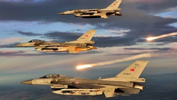 Türk jetleri PKK hedeflerini yerle bir etti