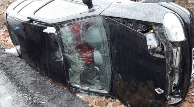 Zonguldak&#039;ta otomobil orta refüje devrildi: 1 yaralı