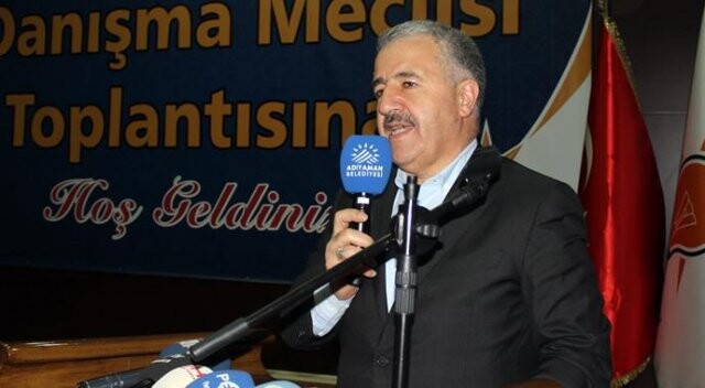 Bakan Arslan anayasanın değiştirmesi gerektiğini vurguladı