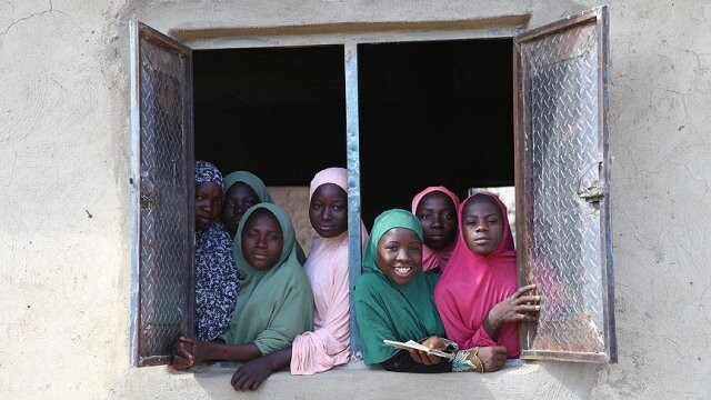 Belçikalı Türklerden Nijerya&#039;daki camiye yardım
