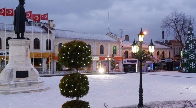 Edirne&#039;de kar yağışı başladı