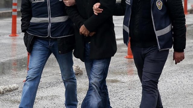 Eski Düzce İl Jandarma Komutanı FETÖ&#039;den gözaltına alındı
