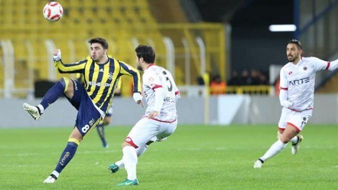 Fenerbahçeli Ozan Tufan kavga etti!
