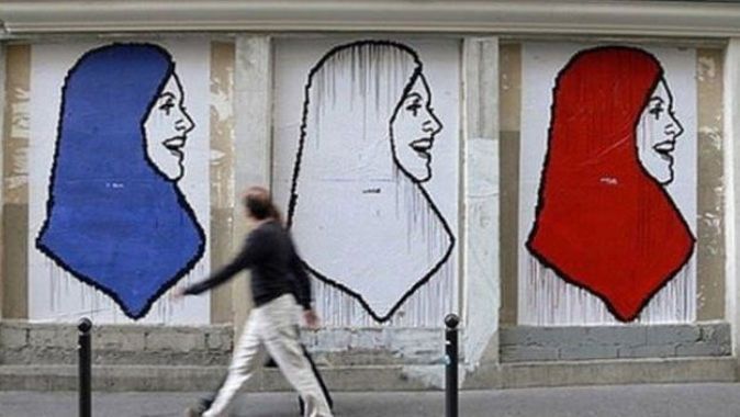 Fransa&#039;da Müslümanlar İslam karşıtlığıyla mücadele için toplandı