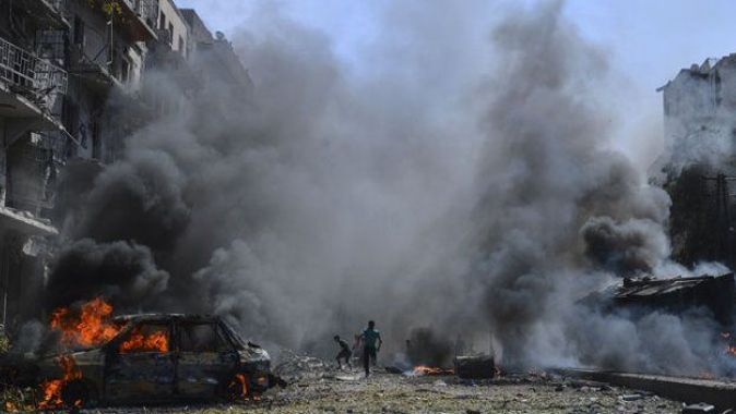 Halep&#039;te 6 kilometrekarede can pazarı: Bin 71 ölü