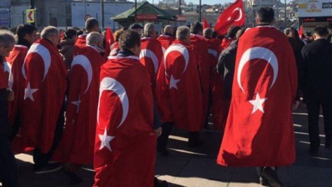 İstanbul’da ’teröre lanet’ yürüyüşü