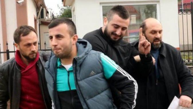 Kerimcan Durmaz&#039;a saldıran 4 kişi polise teslim oldu
