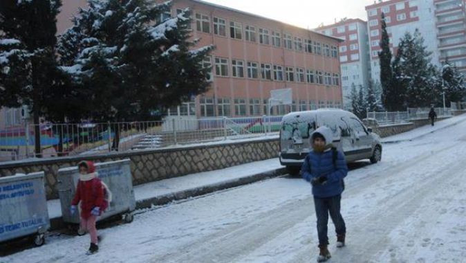 Mardin&#039;in Artuklu ilçesinde eğitime bir gün ara verildi