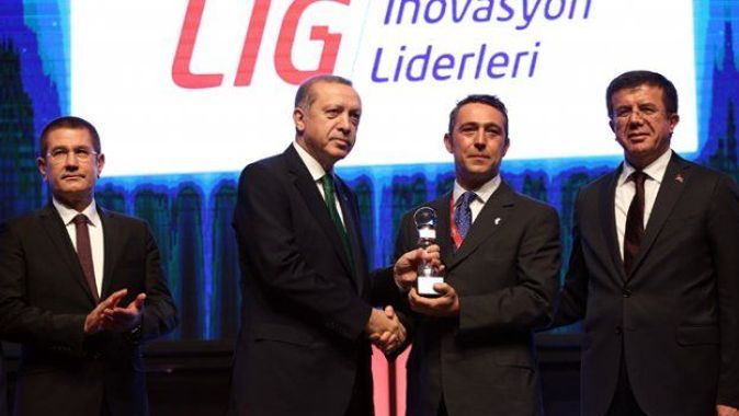 Ödülleri Erdoğan verdi