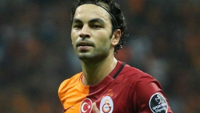 Selçuk İnan, Galatasaray&#039;ın teklifini kabul etti
