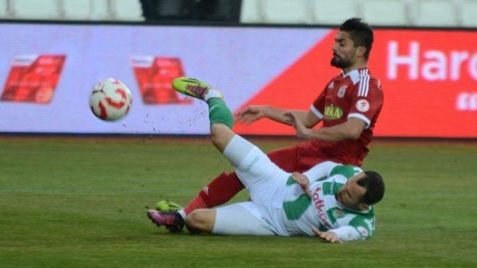 Sivasspor Yeni Amayaspor’u 3 golle geçti
