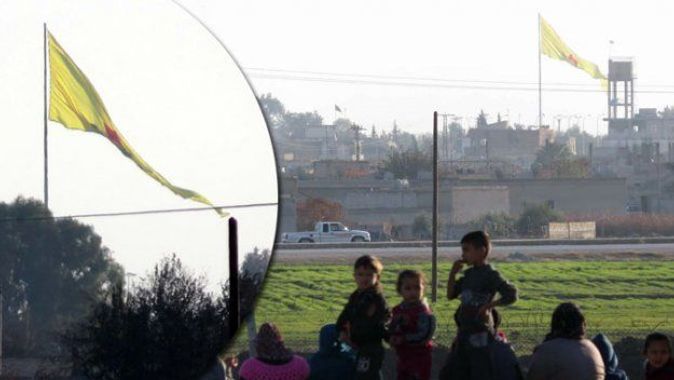 Terör örgütü PYD, Akçakale sınırına yeni bayrak astı