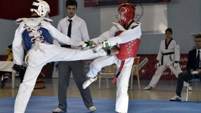 Anadolu Yıldızlar Ligi Taekwondo grup müsabakaları devam ediyor