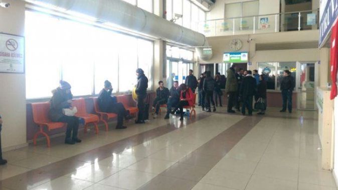 Bandırma otogarında 300 yolcu mahsur kaldı