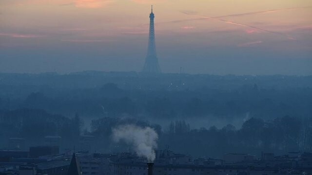 Fransa&#039;da hava kirliliği sürüyor