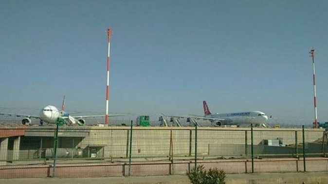 İstanbul&#039;a inemeyen uçaklar Gaziantep&#039;te kaldı