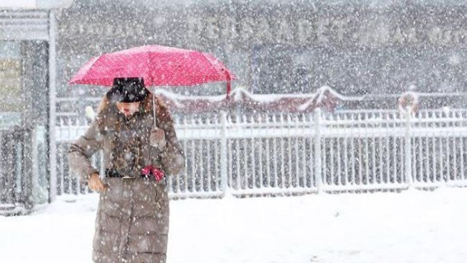 İstanbul&#039;da kar sebebiyle sınavları ertelenen üniversiteler belli oldu