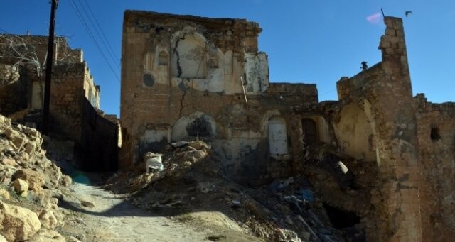 Mardin&#039;de ‘tarih’ yıkılıyor