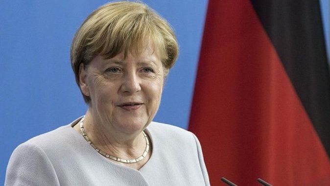 Merkel Türkiye’yi ziyaret edecek