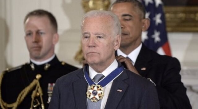 Obama, yardımcısı Biden&#039;a ABD&#039;nin en yüksek madalyasını verdi
