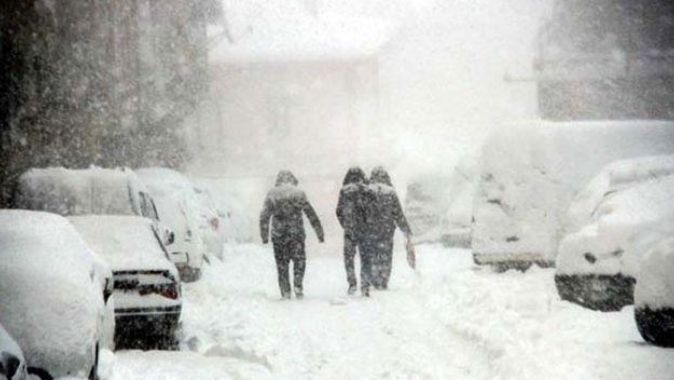 Trabzon kent merkezinde hayat durma noktasına geldi (Trabzon kar yağışı)