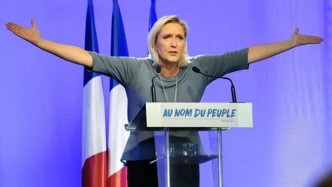 AP&#039;den Le Pen&#039;e gece yarısına kadar mühlet