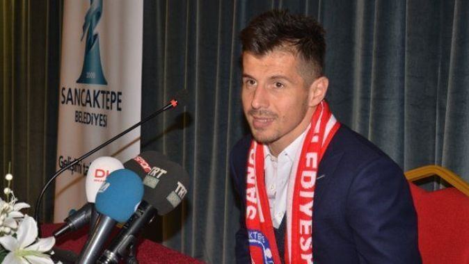 Emre Belözoğlu futbolu bırakacağı tarihi açıkladı